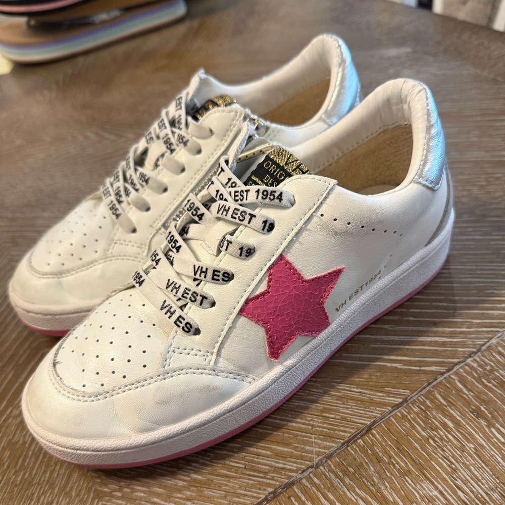 Girls Vintage Havana Sneakers Size 3.5
